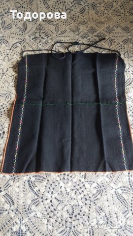 Автентична престилка от народна носия