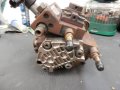 Инжекционна помпа помпа BOSCH 2.5 DCI 0445010140, снимка 2