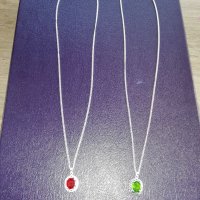 Прекрасни Сребърни колиета с червен и зелен камък, снимка 2 - Колиета, медальони, синджири - 35475905