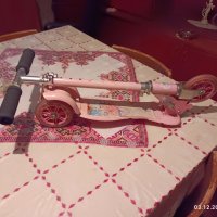 Детска тротинетка - розова сгъваема метална със спирачка и звънче, снимка 8 - Ролери, кънки - 38903667