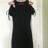 Чисто нова черна рокля по тялото, размер XS, снимка 1 - Рокли - 37340635