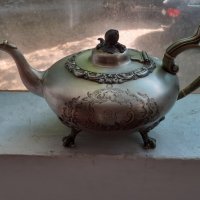 Стар бароков чайник с маркировки, снимка 1 - Антикварни и старинни предмети - 37298329
