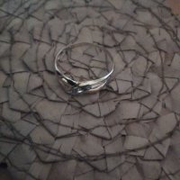 Златен пръстен с диамант, снимка 4 - Пръстени - 35563523