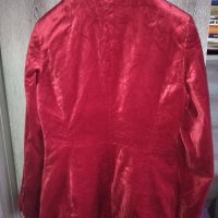 Елегантно червено сако кадифе, снимка 5 - Сака - 43293477
