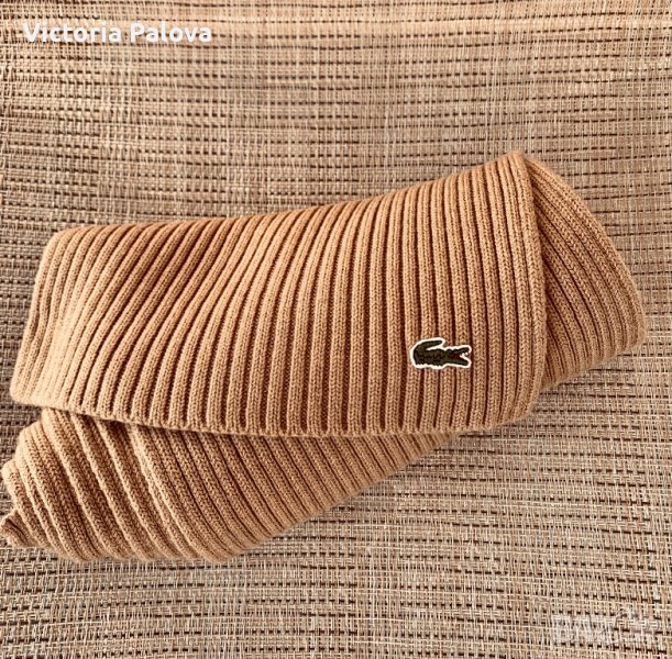 Вълнен шал LACOSTE оригинал, снимка 1