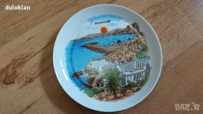 Красива порцеланова чиния от Бенидорм,Испания., снимка 1