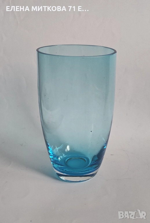Ваза от цветно стъкло с масивна основа, снимка 1