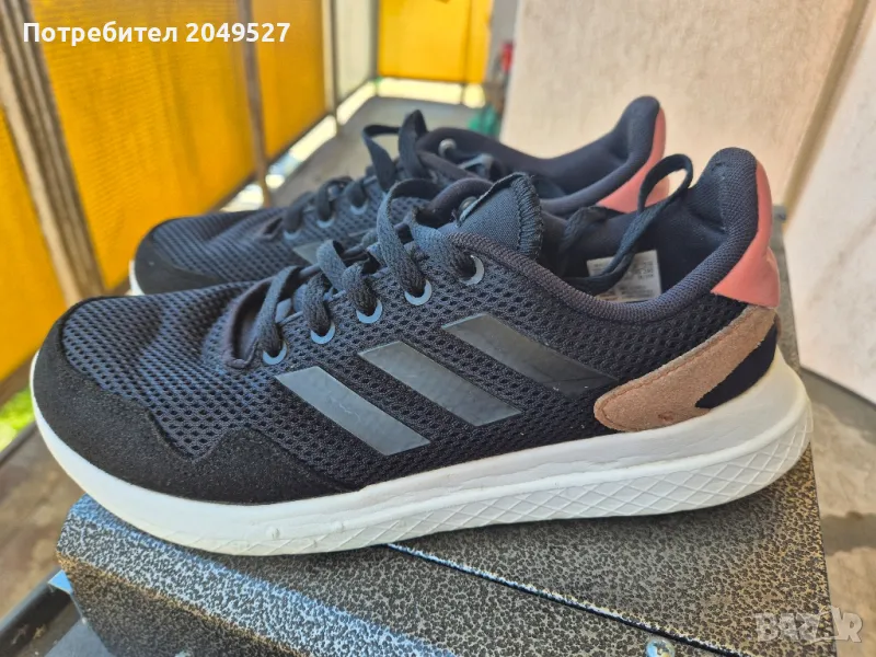 Дамски маратонки ADIDAS , снимка 1