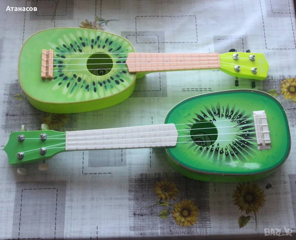 Ukulele - Укулеле четири броя, снимка 1