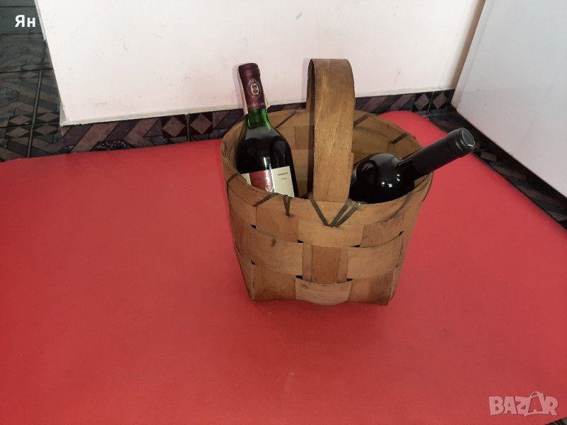  Стара Ретро Дървена Плетена Средна Кошничка , снимка 1
