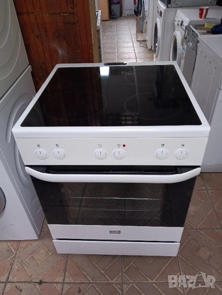 Като нова свободно стояща печка с керамичен плот Voss Electrolux с две години гаранция!, снимка 1