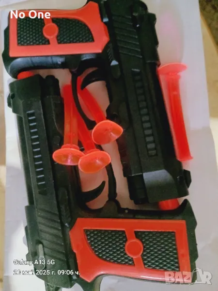 Продавам два детски пистолета играчки  , снимка 1