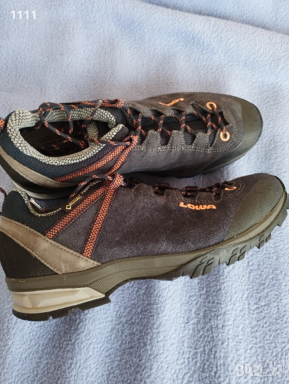 Обувки Lowa core-tex., снимка 1