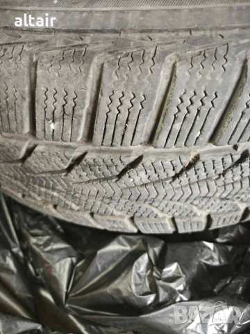 Зимни гуми, снимка 2 - Гуми и джанти - 52316493