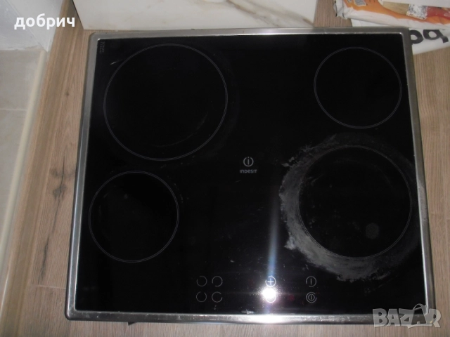 плот и фурна за вграждане Indesit., снимка 3 - Печки, фурни - 52629688