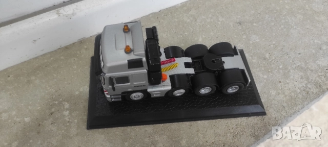 Метален 4осен камион 1:50 CONRAD, снимка 9 - Колекции - 52572740