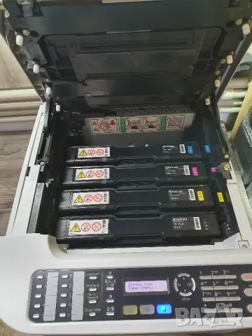 Мултифунционално устройство цветно Kyocera, снимка 7 - Принтери, копири, скенери - 49810517