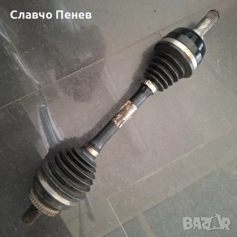 Лява полуоска за VOLVO XC70, снимка 2 - Части - 49573088