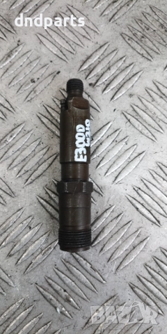 Дюза Mercedes E300D W210 1999г. 0000100551	