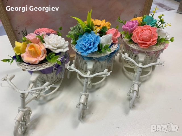 цветя от ароматен глицеринов сапун и Българска роза , снимка 12 - Картини - 43389734