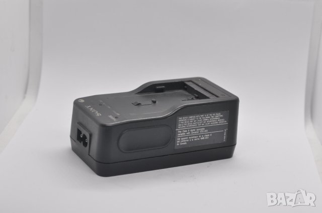 Оригинално зарядно Sony BC-V615, снимка 2 - Батерии, зарядни - 43130910