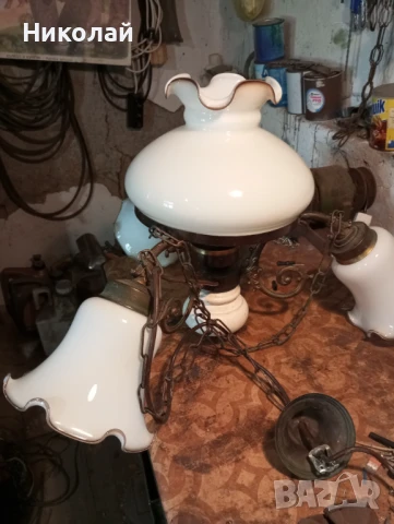 Старинен бронзов полилей с оригинални стъкла, снимка 2 - Антикварни и старинни предмети - 50503908