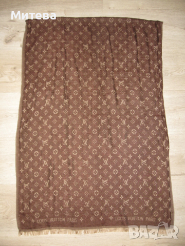 Louis Vuitton дамски шал, снимка 4 - Шалове - 52803877