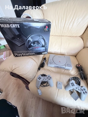 PlayStation 1 Комплект: Mad Catz Волан, Педали, 2 Джойстика, Игри, Кутия
