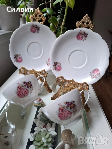 Красив комплект от чаши с чинийки 