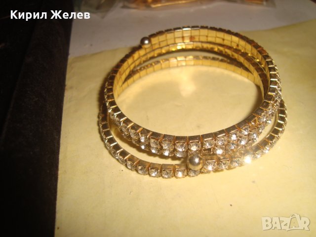 КРИСТАЛНА ЗЛАТИСТА АРТ ФЕШЪН ГРИВНА 22895, снимка 4 - Гривни - 33422795