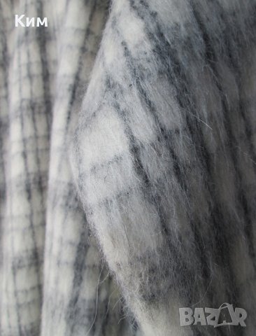 Дебел вълнен пуловер Nanushka , снимка 3 - Блузи с дълъг ръкав и пуловери - 27909956