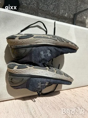 Дамски маратонки Under Armour, снимка 4 - Маратонки - 49505084