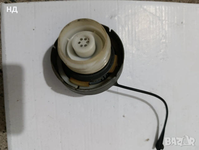 Оригинална капачка резервоар Тойота Ярис 1, снимка 2 - Части - 53511550