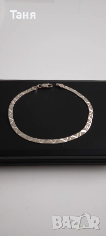 Сребърна гривничка, снимка 3 - Колиета, медальони, синджири - 53399474