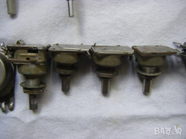 Немски потенциометри - нови и употребявани , снимка 5 - Друга електроника - 47559968