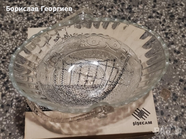 Стъклена кошница бонбониера, снимка 2 - Аксесоари за кухня - 51972851