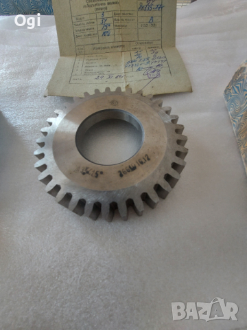 Зъбодълбячна фреза модул 3 /15° клас B, снимка 5 - Стругове - 36542539