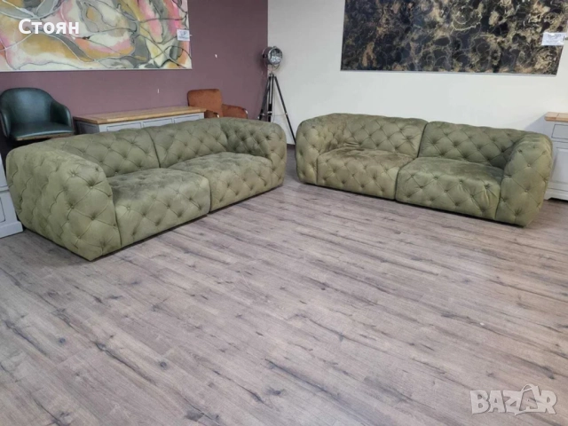 Зелен комплект дивани от плат набук две тройки тип Честърфийлд