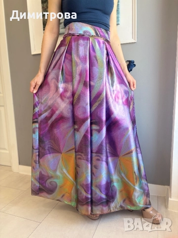 Дамска сатен пола XS-M