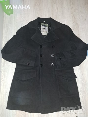 Armani Jean's   Мъжко  Палто  L 100% ОРИГИНАЛ , снимка 5 - Палта - 38733754