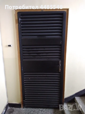 Входна метална врата