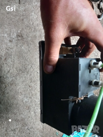 Вакум помпа за централно заключване ауди а8 д2 , снимка 2 - Части - 51788923