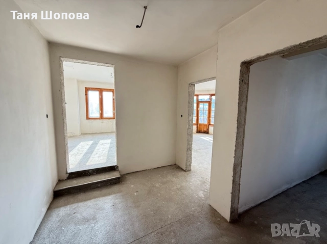 Многостаен апартамент с гараж за продажба в рад Петрич, снимка 10 - Апартаменти - 52443459