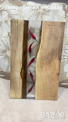 Дъска от орех и епоксидна смола със декоративни чушки , снимка 1