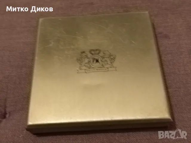 Philip Morris  calculator слънчев без батерия само светлина трябва винтидж марков работещ