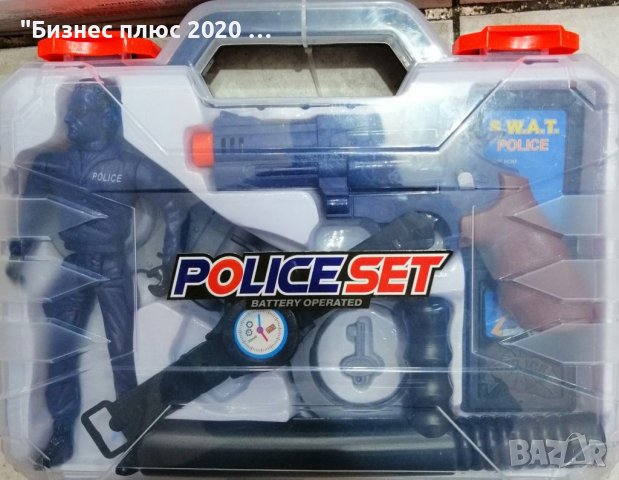 Детски полицейски комплект в пластмасово куфарче