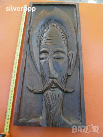  Масивна дърворезба от орех 