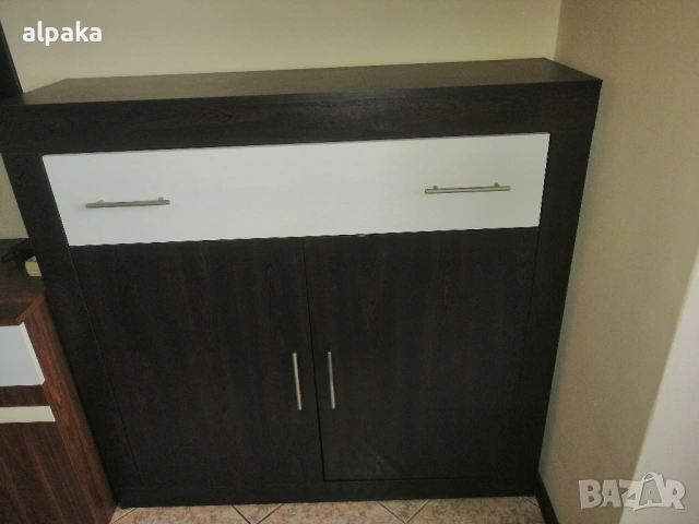 Продавам голям шкаф скрин 120/35/116 см