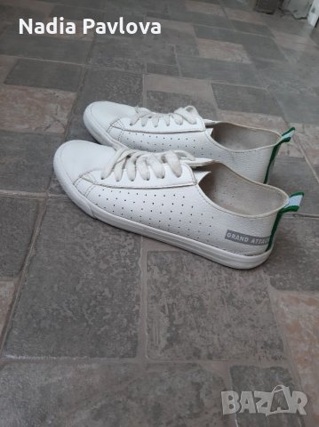 Бели кецове