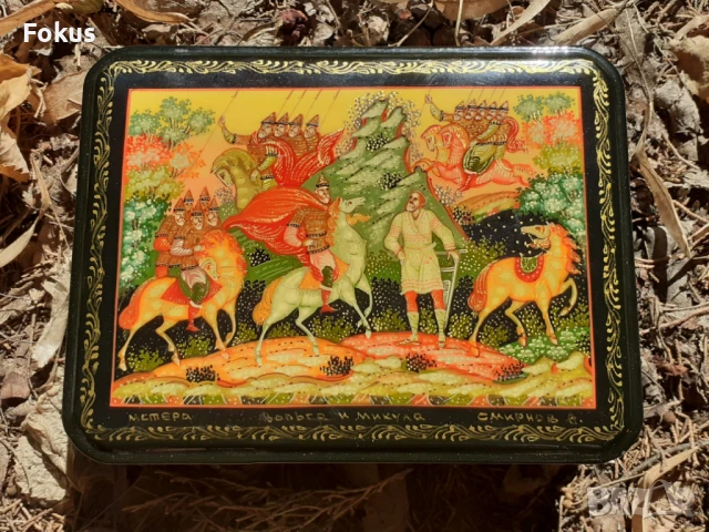 Уникална руска голяма лакова кутия Федоскино войници